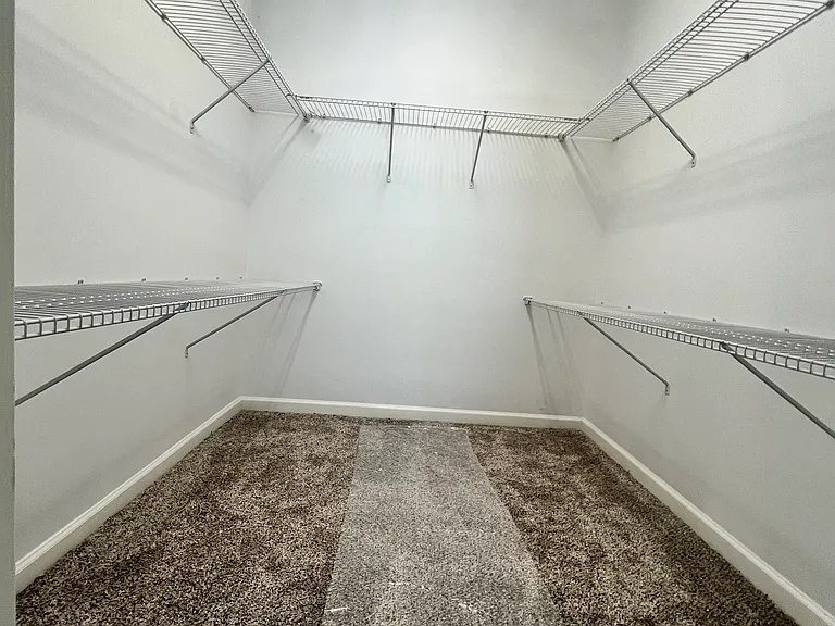 17916 Remington Dr — Photo 19