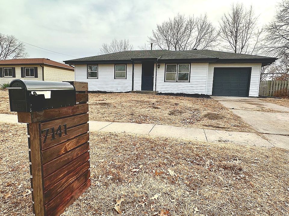 1st image of 7141 Seward Ave