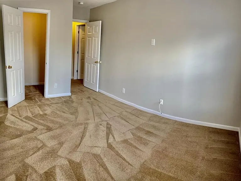 4804 Miranda Dr — Photo 37