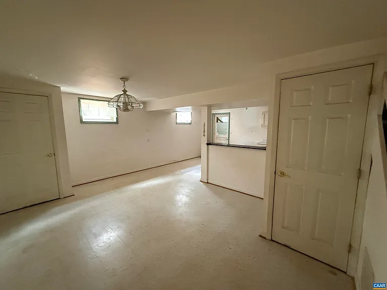 913 Druid Ave — Photo 23