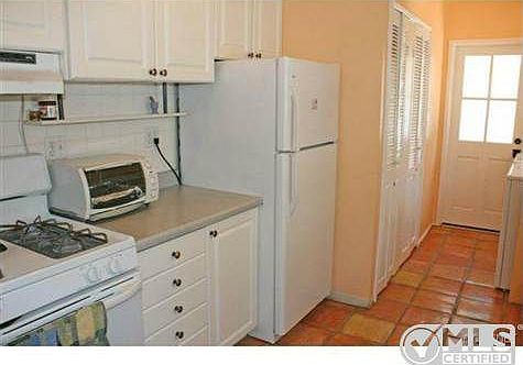 3rd image of 4515 Saint Clair Ave
