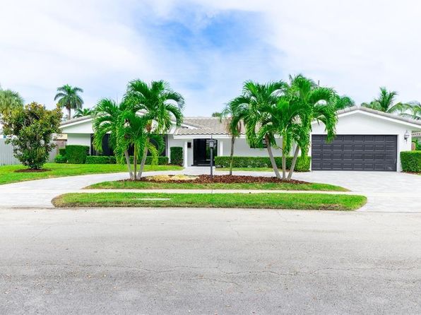737 SW 7th St