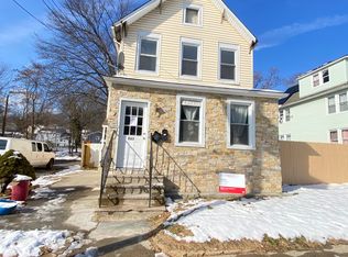 563 Liberty St, Orange, NJ 07050