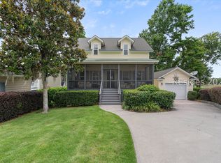 6 White Pond Blvd, Beaufort, SC 29902