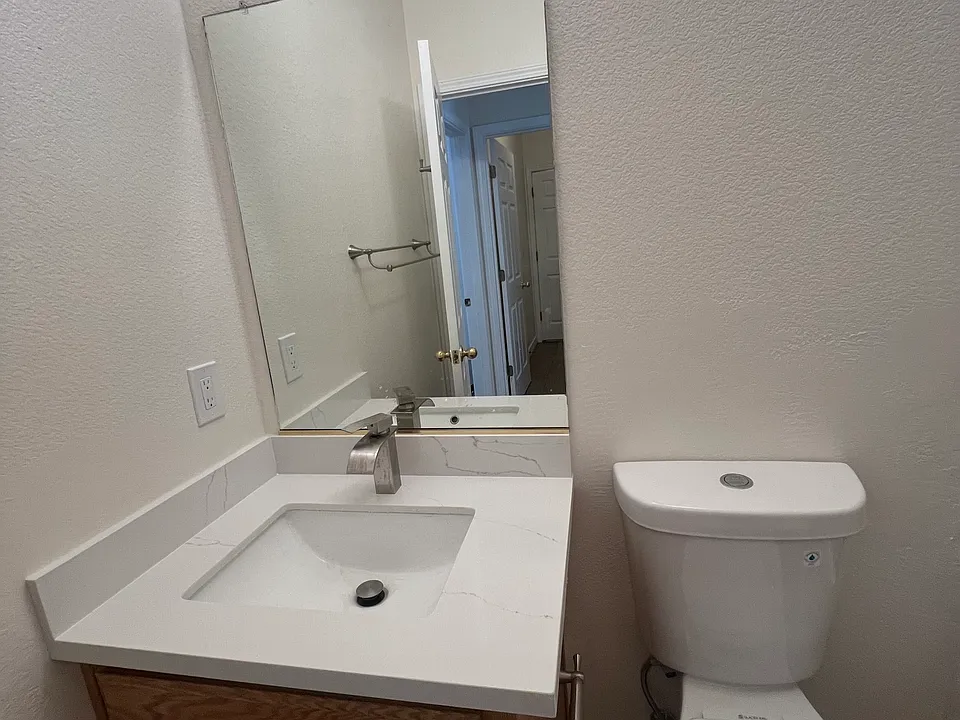 2336 Highiet Ct