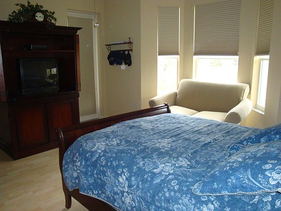 5th image of 3405 Turnberry Dr
