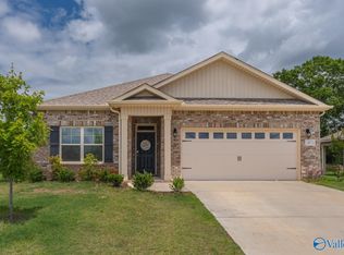 14970 Eva Cir, Athens, AL 35613