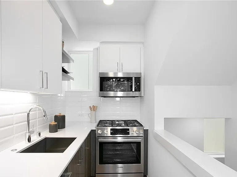 3803 23rd Ave W — Photo 7