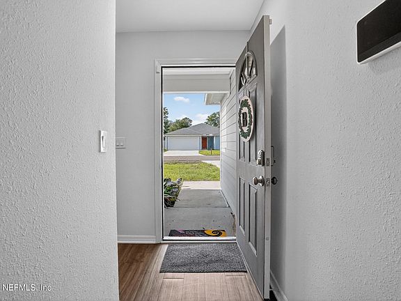 4th image of 8352 HEWITT Street