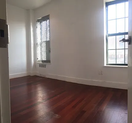 Rented by Bohemia Realty Group | media 10