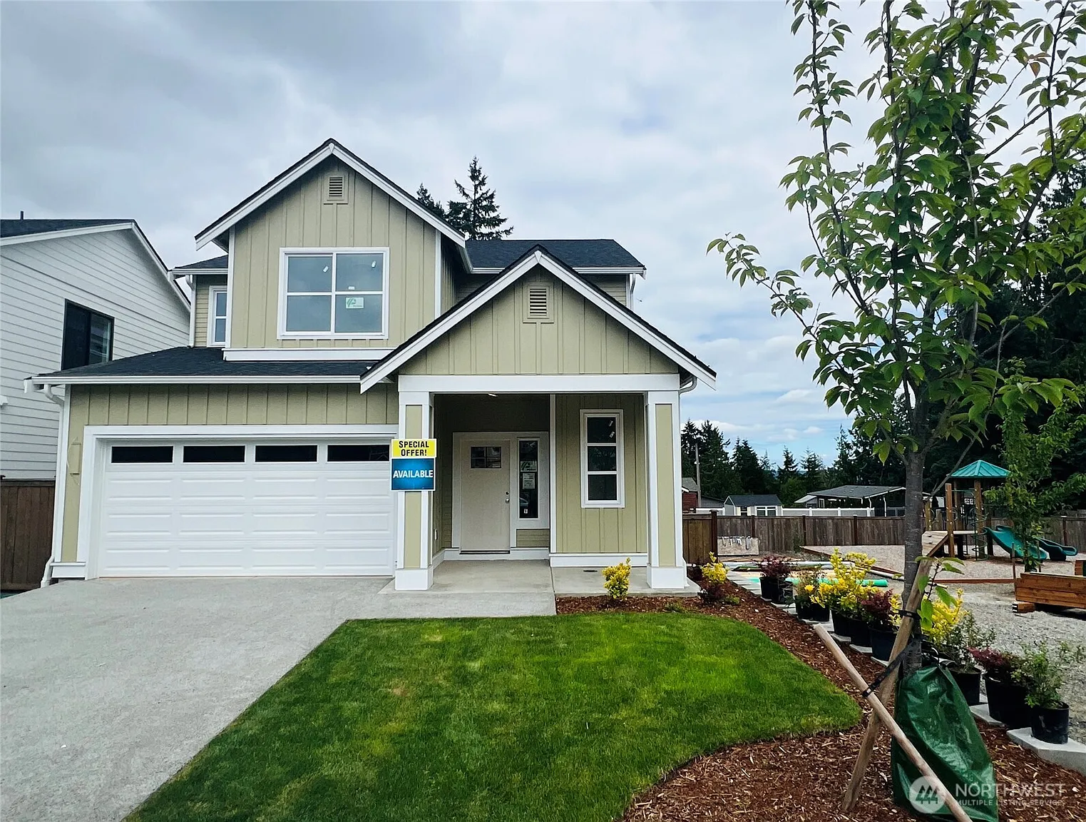 5021 NW Cedarside Loop photo 1