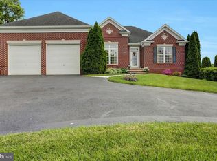 2284 Grove Meadow Ln, Greencastle, PA