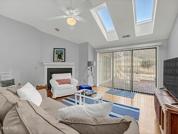 5th image of 1003 Bay Branch Cir