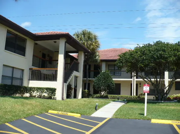 404 Hammock Pine Blvd, Clearwater, FL 33761