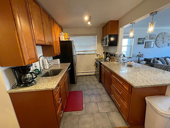4th image of 2733 Cypress Way APT 1