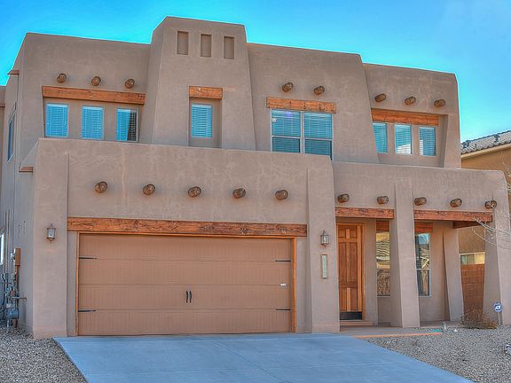 2nd image of 1004 Cristanos Dr