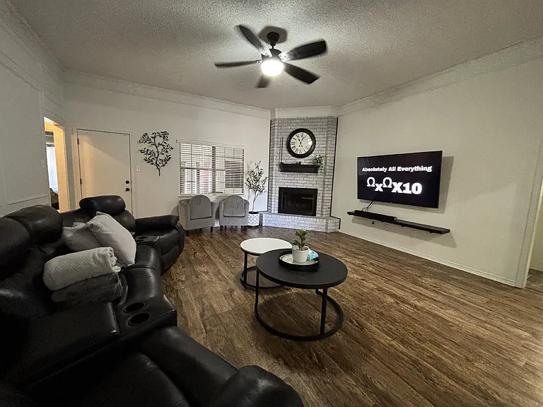 9701 Abbeville Ave — Photo 4
