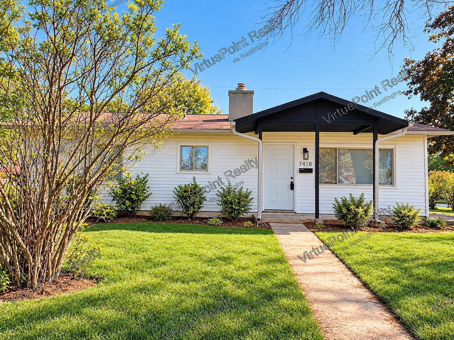 3 bed, 1.0 bath, 1025 sqft, $1,750 — Photo 1