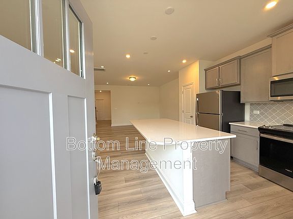 2nd image of 1520 Cedar Tree Dr