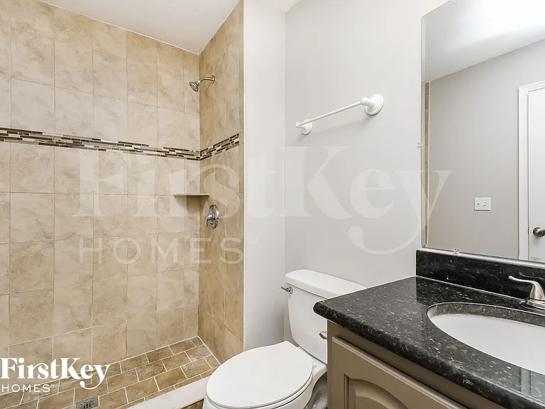 12665 Ashglen Dr N — Photo 13