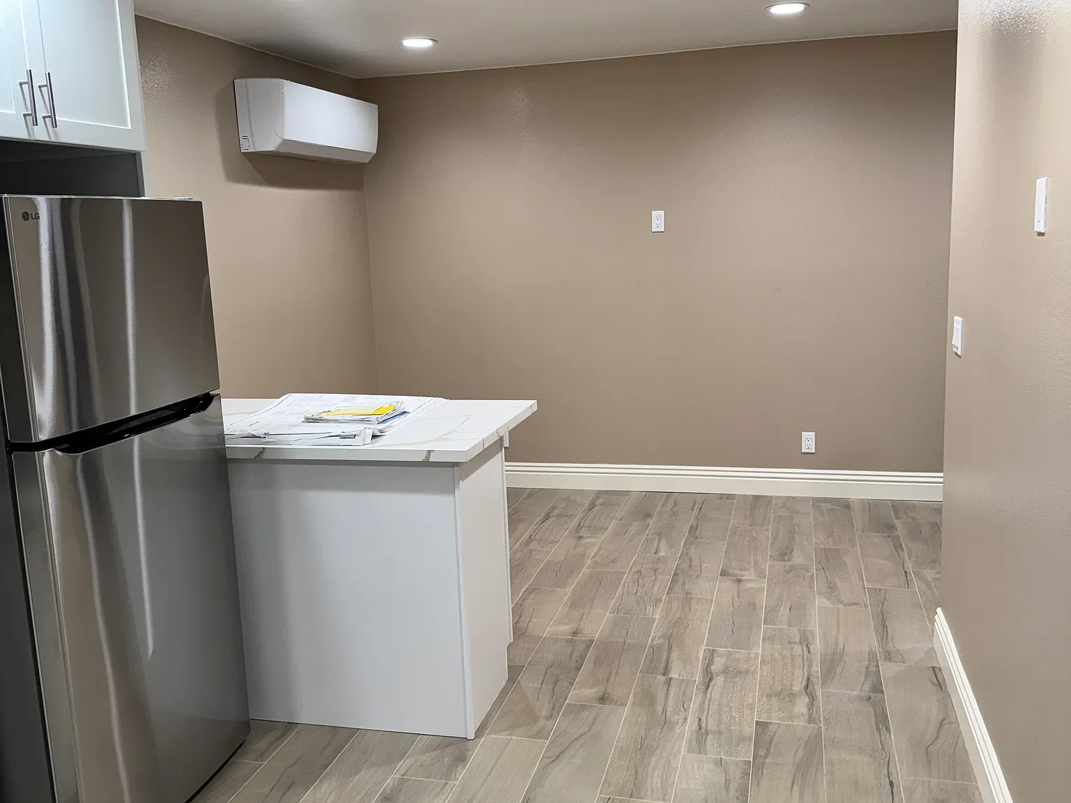1 bed, 450 sqft, $2,000 — Photo 3