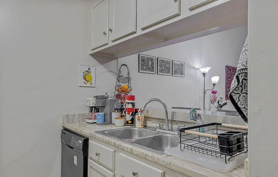 1st image of 1157 Main St #1A