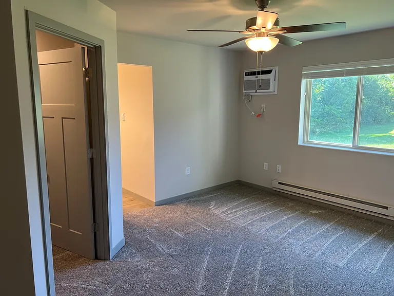 1209 Salem Dr — Photo 6