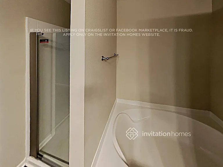 4924 Broad Leaf Ct — Photo 18