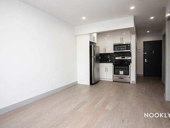 2nd image of 139 Marcus Garvey Blvd #B4
