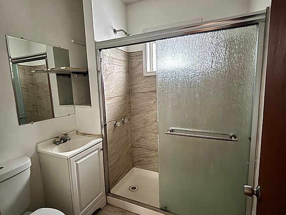 4th image of 5014 W Byron St #2