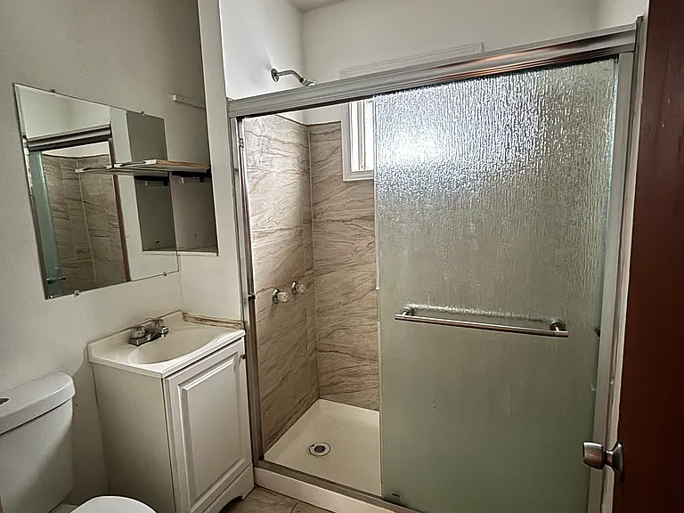 5014 W Byron St #2 — Photo 4