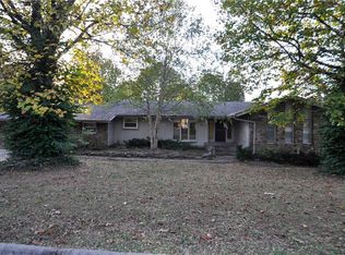 1442 Overo Cir, Springdale, AR 72762