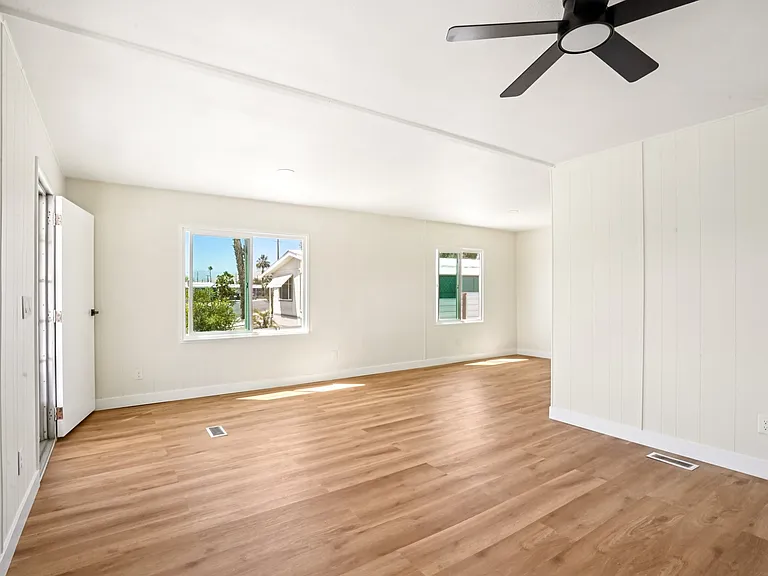 32700 Saint Andrews Dr — Photo 4