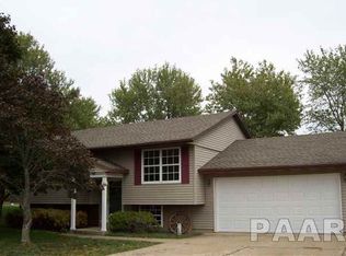 226 Eagle Dr, Green Valley, IL