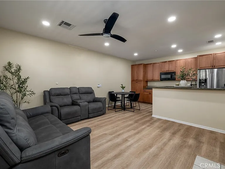 30505 Canyon Hills Dr — Photo 4