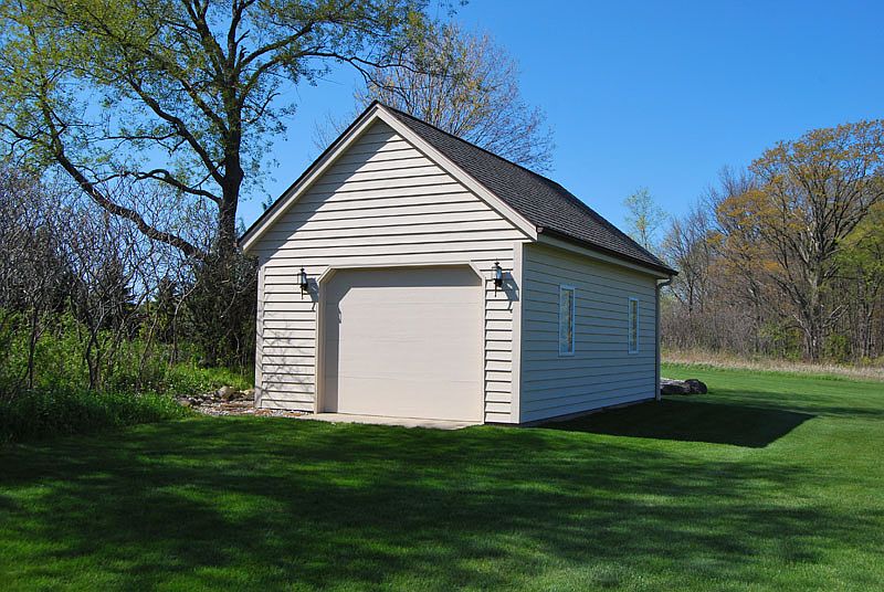 2nd image of 1584 Wolf Run Dr
