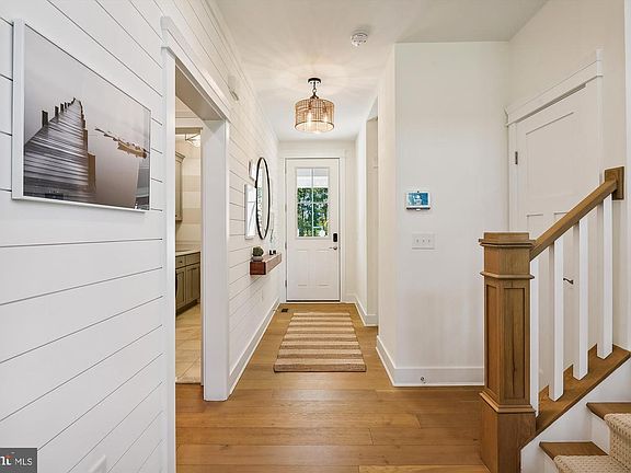 4th image of 24141 Heartleaf Rd