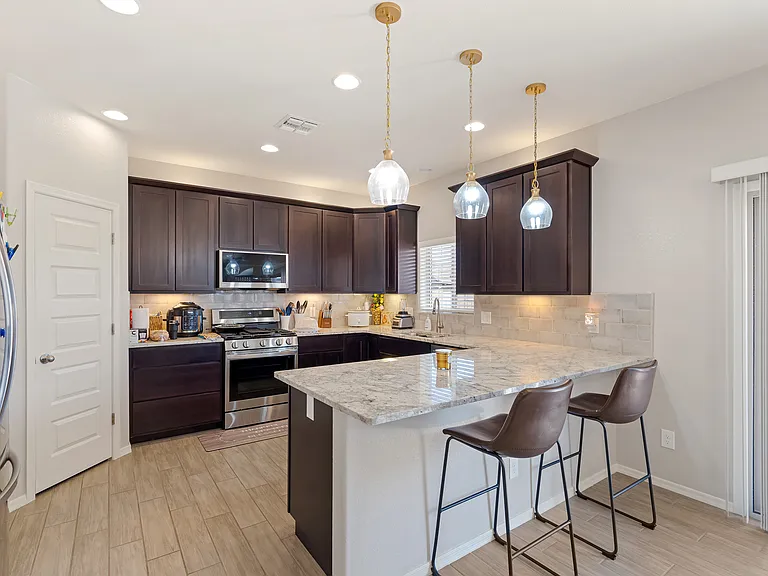 4215 Tinker Dr — Photo 4