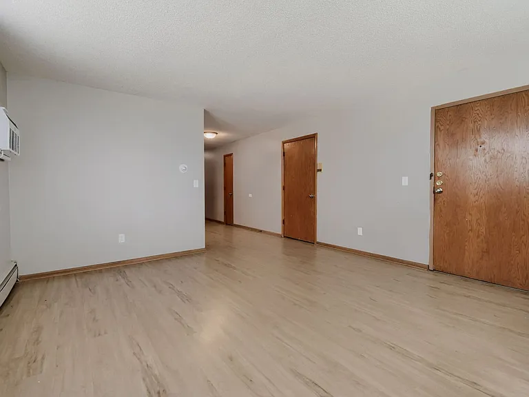 3410 Harriet Ave — Photo 9
