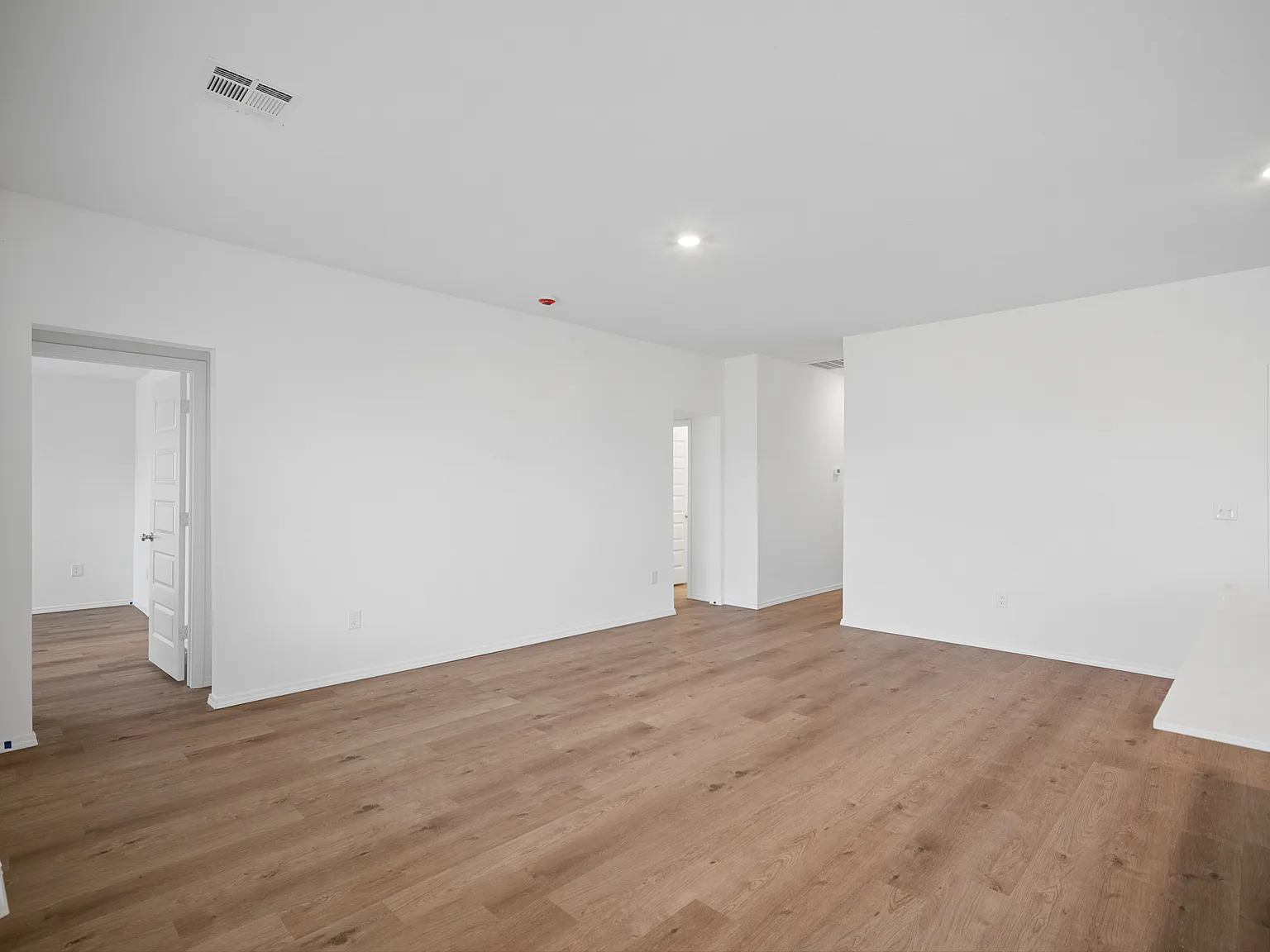 2123 W 30th Pl — Photo 4