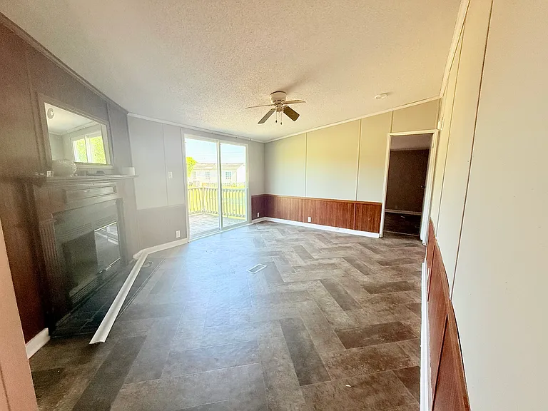 6021 Double R Cir — Photo 9