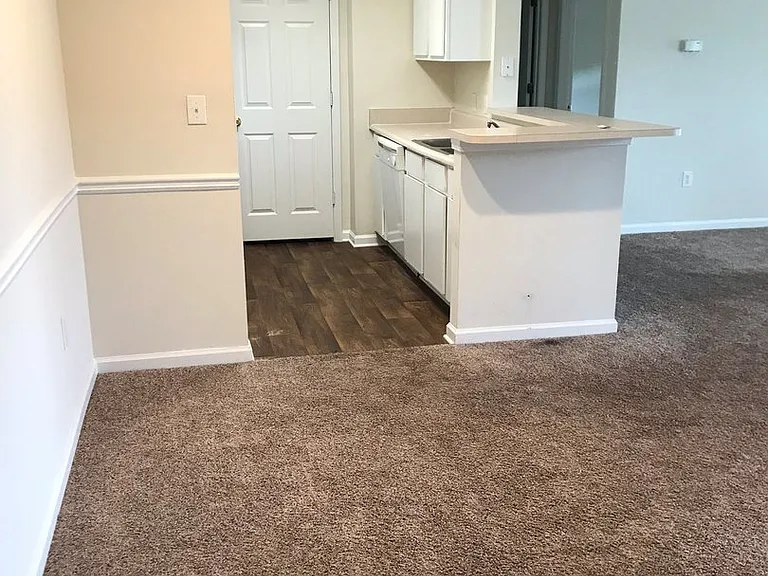 Signature Pointe — Photo 33