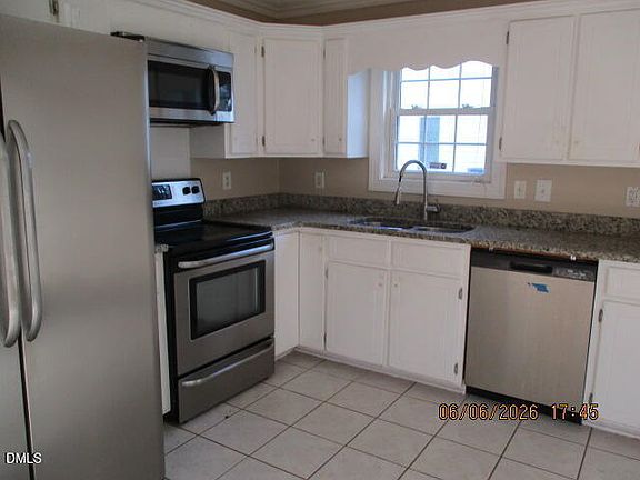 5th image of 1616 Winterberry Dr