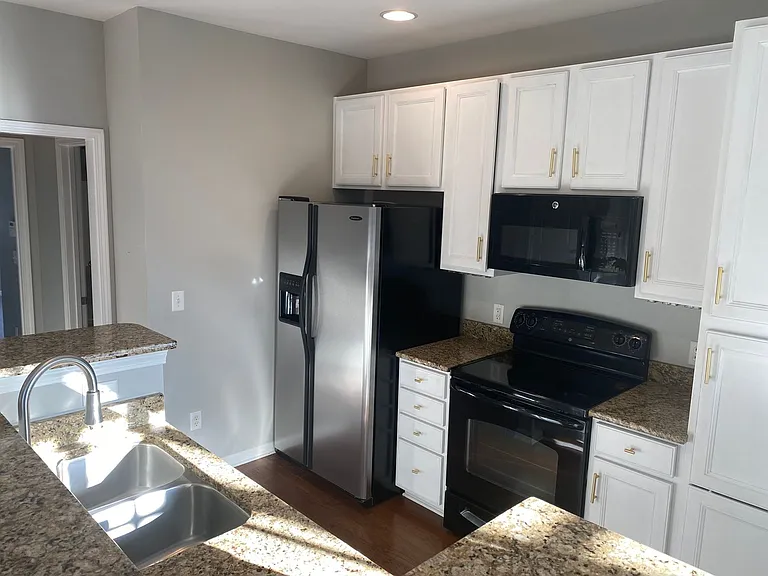 1505 Walnut View Dr — Photo 10