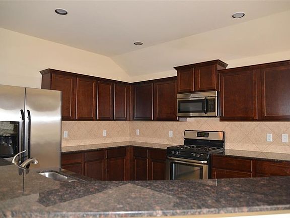 2nd image of 5717 Millers Creek Dr