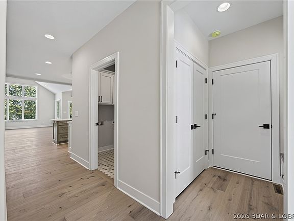 3rd image of 31 Opal Ln