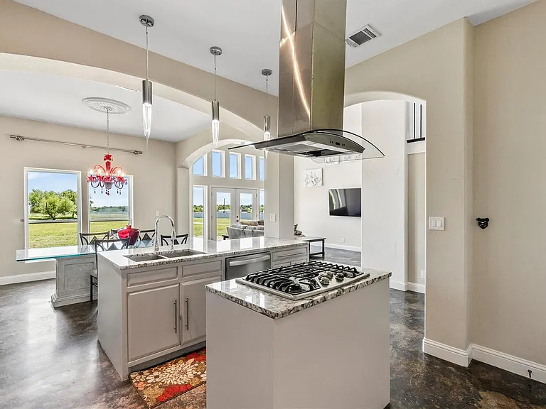 9583 Neal Rd — Photo 3