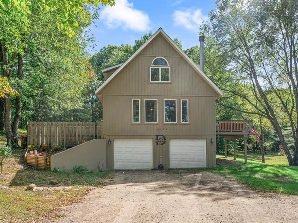 10120 Crazy Horse Trl, Stanwood, MI 49346