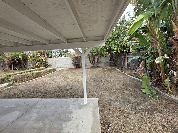 4th image of 8322 Windjammer Dr