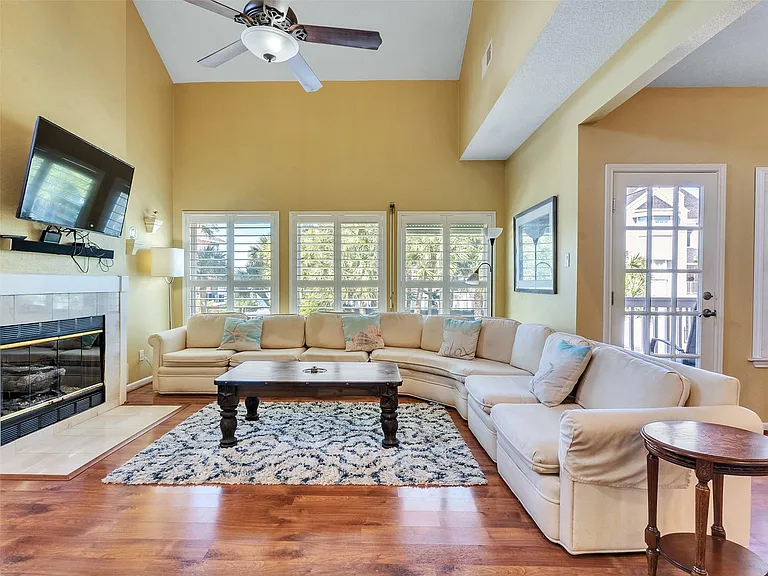 16627 Bayfront Dr — Photo 14